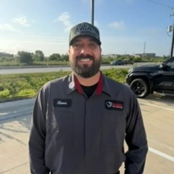 Shane Ridenhour, Technician at Rhino Pest Protection